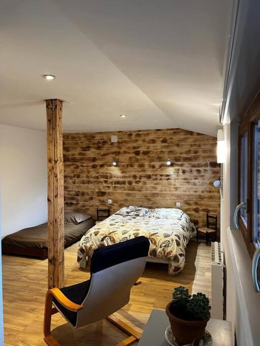 Au Pied Du Mont Appartement
